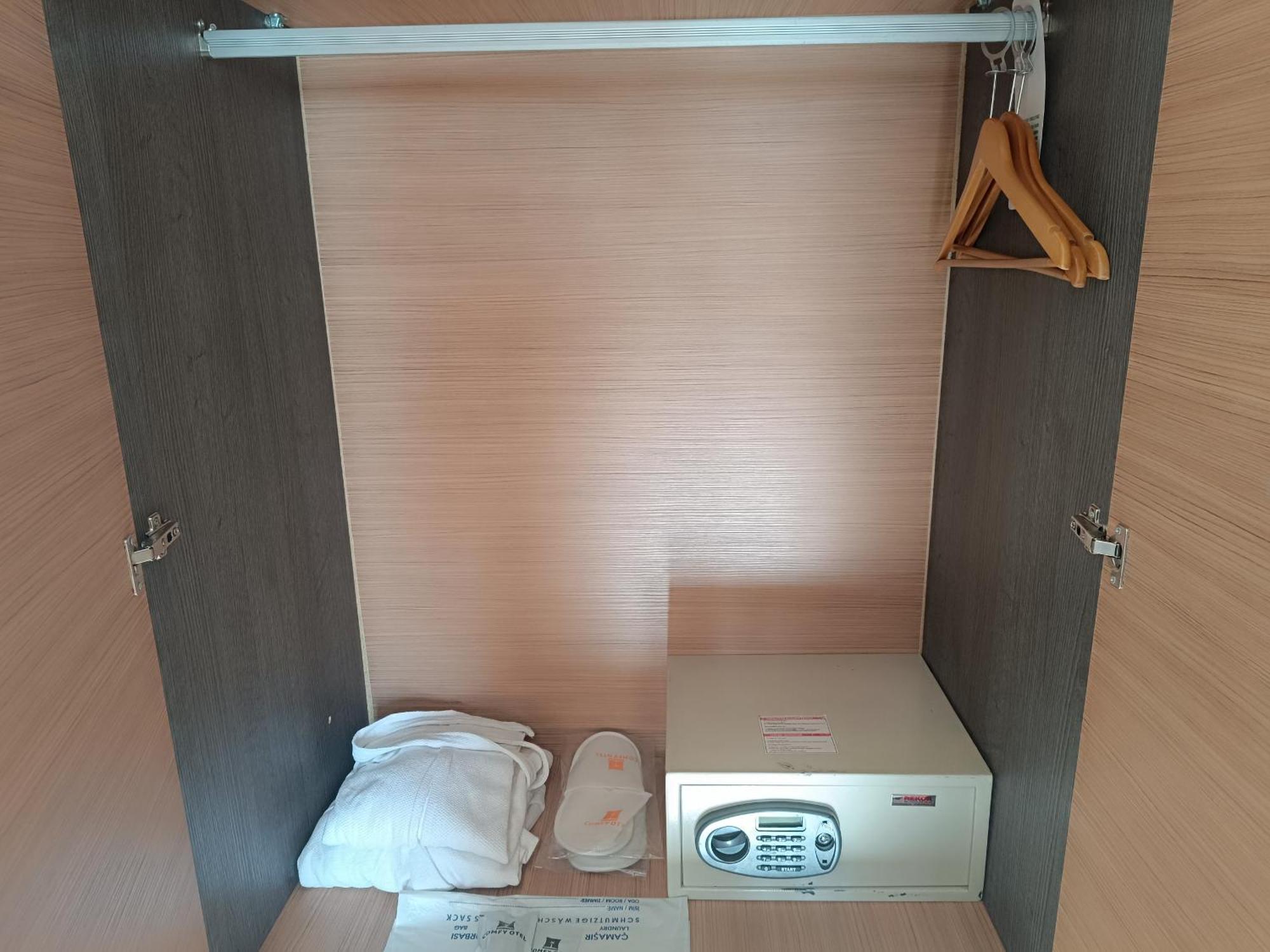 Comfy Otel Antalya Lara Экстерьер фото